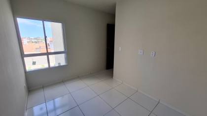 Apartamento para locação com 2 quartos, sendo 1 suíte, no bairro Dinamérica em Campina Grande