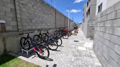 Apartamento para locação com 2 quartos, sendo 1 suíte, no bairro Dinamérica em Campina Grande