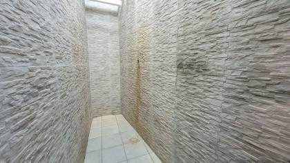 Casa à venda com 03 quartos, sendo 01 suíte no bairro Monte Castelo em Campina Grande