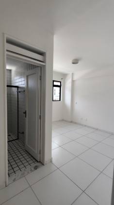 Apartamento  à venda com 3 quartos, sendo 2 suítes no bairro Jardim Tavares em Campina Grande