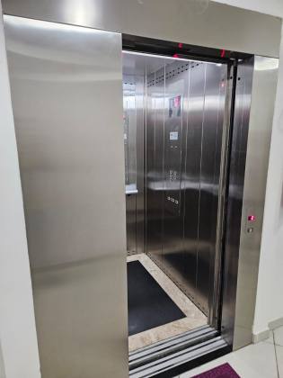 Apartamento à venda PORTEIRA FECHADA, com 02 quartos, sendo 01 suíte, no bairro de Intermares, Cabedelo