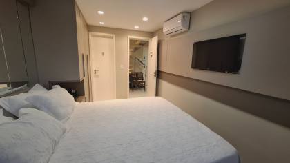 Cobertura à venda - PORTEIRA FECHADA - com 2 quartos, sendo 1 suíte no bairro Tambaú em João Pessoa