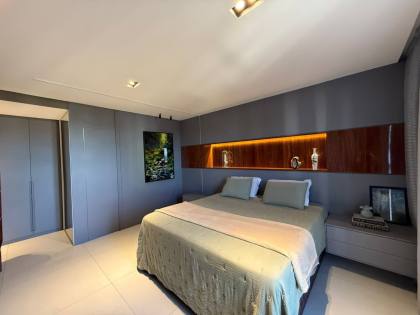 Apartamento à venda com 3 quartos, sendo 3 suítes, no bairro Mirante, em Campina Grande