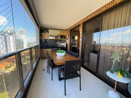 Apartamento à venda com 3 quartos, sendo 3 suítes, no bairro Mirante, em Campina Grande