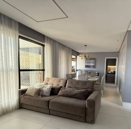 Apartamento à venda com 3 quartos, sendo 3 suítes, no bairro Mirante, em Campina Grande