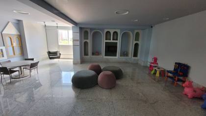 Apartamento à venda com 3 quartos, sendo 2 suítes no bairro José Pinheiro em Campina Grande