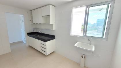 Apartamento à venda com 3 quartos, sendo 2 suítes no bairro José Pinheiro em Campina Grande