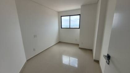 Apartamento à venda com 3 quartos, sendo 1 suíte no bairro Alto Branco em Campina Grande