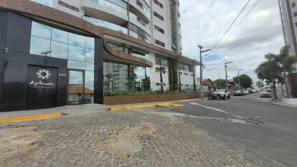 Apartamento à venda com 3 quartos, sendo 1 suíte no bairro Alto Branco em Campina Grande