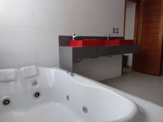 Casa de Condomínio Para Vender com 5 quartos 5 suítes no bairro Condomínio Atmosphera Eco Residence em Lagoa Seca