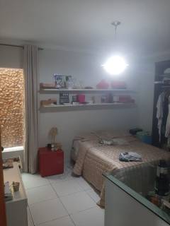 Casa com à venda com 4 quartos, sendo 2 suítes, em Campina Grande