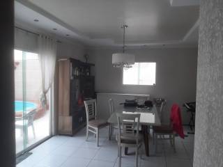 Casa com à venda com 4 quartos, sendo 2 suítes, em Campina Grande