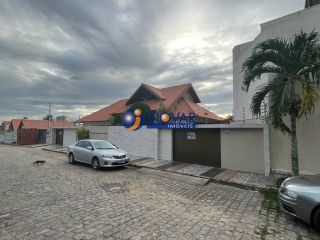 Casa Para Vender com 5 quartos 4 suítes no bairro Catolé em Campina Grande