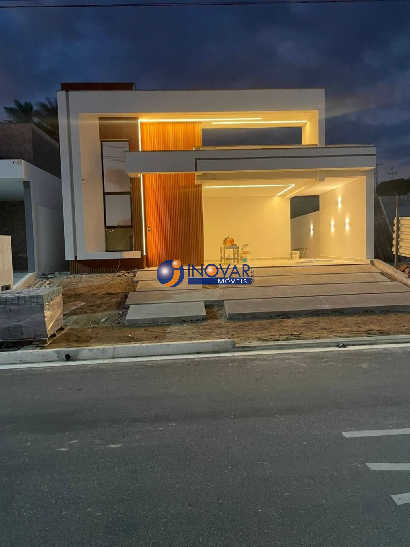 Casa de Condomínio Para Vender com 3 quartos 2 suítes no Giardino Bianco