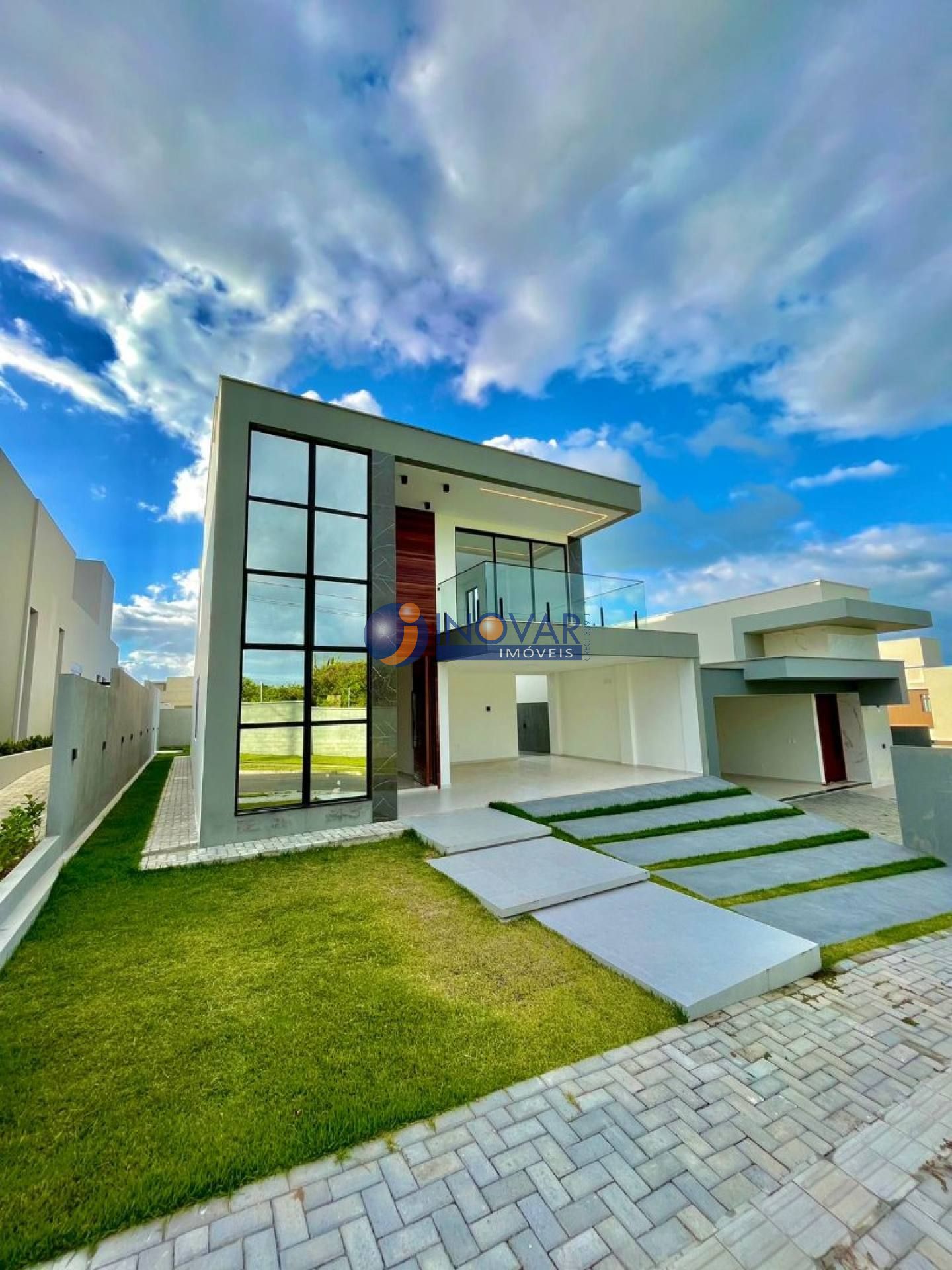 Duplex em Condomínio Para Vender com 4 quartos 3 suítes no bairro Itararé em Campina Grande