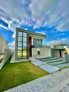 Duplex em Condomínio Para Vender com 4 quartos 3 suítes no bairro Itararé em Campina Grande