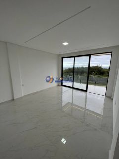 Duplex em Condomínio Para Vender com 4 quartos 3 suítes no bairro Itararé em Campina Grande