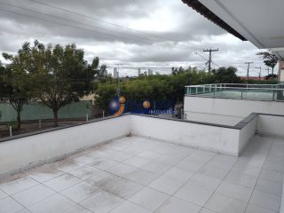 Casa Para Vender com 4 quartos 3 suítes no bairro Sandra Cavalcante em Campina Grande