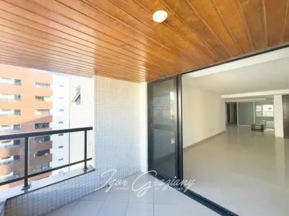 Apartamento com 4 Quartos e 6 banheiros à Venda, 196 m² por R$ 890.000 - MANAÍRA
