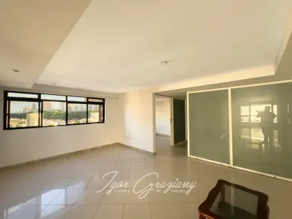 Apartamento com 4 Quartos e 6 banheiros à Venda, 196 m² por R$ 890.000 - MANAÍRA