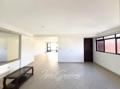 Apartamento com 4 Quartos e 6 banheiros à Venda, 196 m² por R$ 890.000 - MANAÍRA