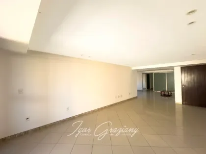 Apartamento com 4 Quartos e 6 banheiros à Venda, 196 m² por R$ 890.000 - MANAÍRA