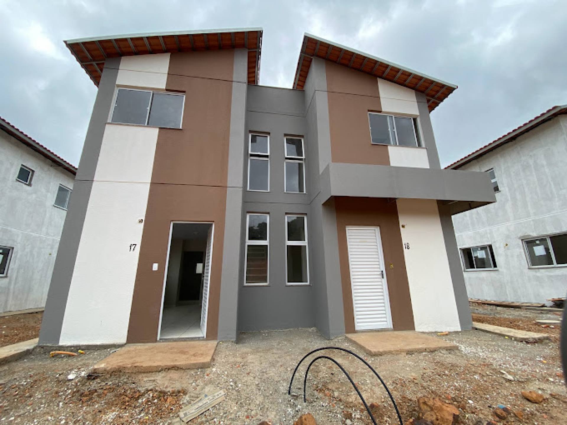 Casa À Venda No Condomínio Nicanor Park