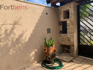 Sobrado Para Vender com 3 quartos 1 suítes no bairro Nova Caieiras em Caieiras