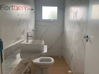 Casa de Condomínio Para Vender com 3 quartos 3 suítes no bairro Alpes de Caieiras em Caieiras