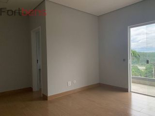 Casa de Condomínio Para Vender com 3 quartos 3 suítes no bairro Alpes de Caieiras em Caieiras