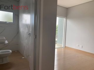 Casa de Condomínio Para Vender com 3 quartos 3 suítes no bairro Alpes de Caieiras em Caieiras