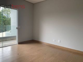 Casa de Condomínio Para Vender com 3 quartos 3 suítes no bairro Alpes de Caieiras em Caieiras