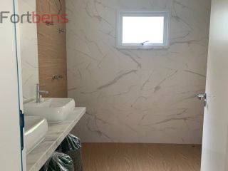 Casa de Condomínio Para Vender com 3 quartos 3 suítes no bairro Alpes de Caieiras em Caieiras