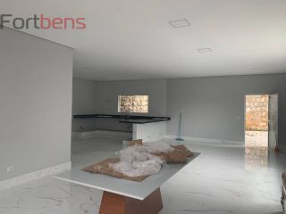 Casa de Condomínio Para Vender com 3 quartos 3 suítes no bairro Alpes de Caieiras em Caieiras