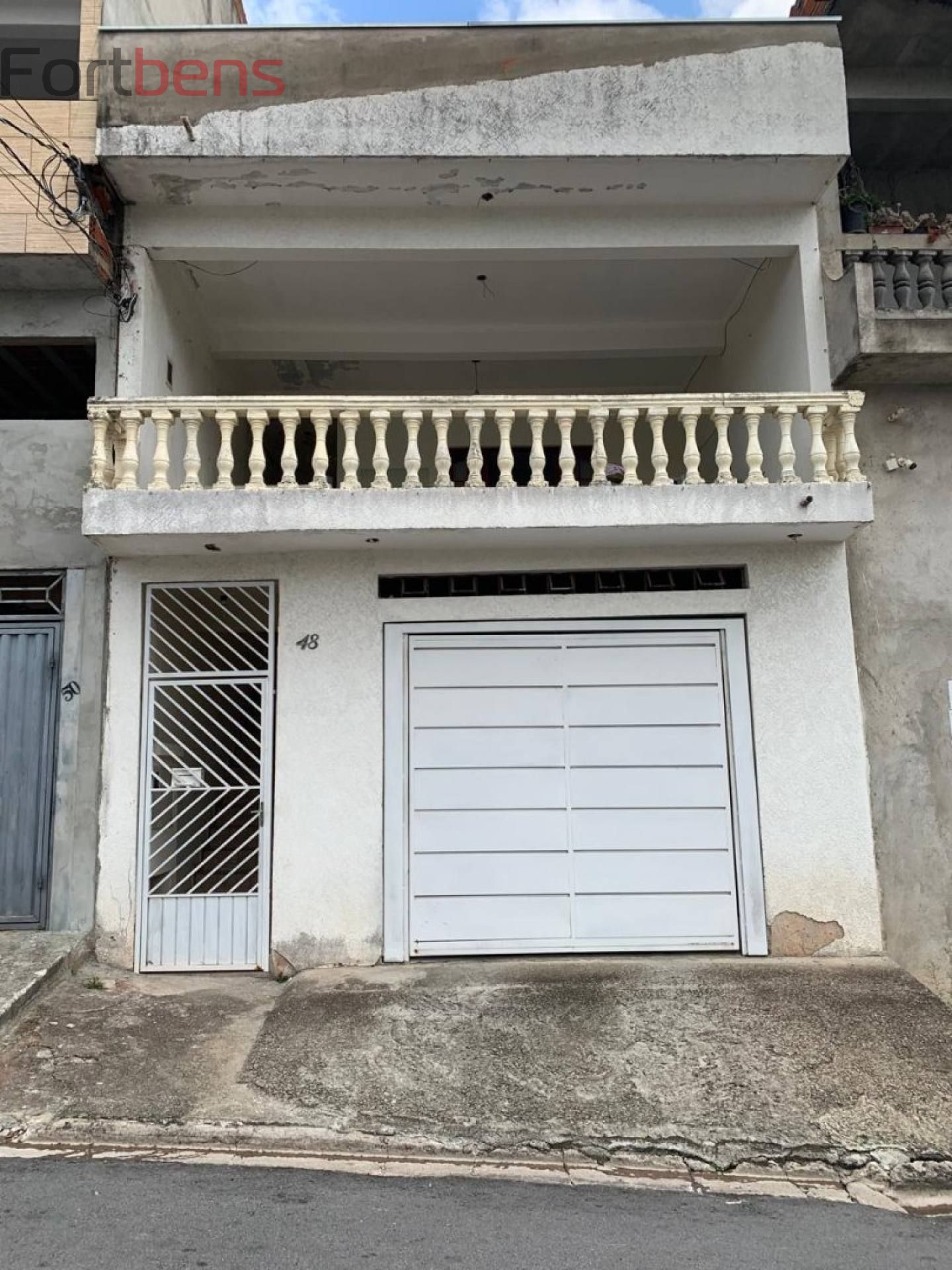 Sobrado Para Vender com 2 quartos no bairro Laranjeiras em Caieiras