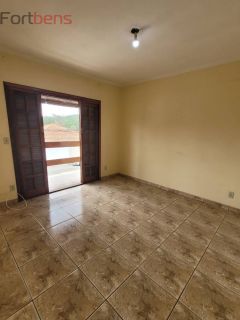 Sobrado Para Vender com 2 quartos no bairro Região Central em Caieiras 