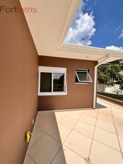 Casa de Condomínio Para Vender com 4 quartos 4 suítes no bairro Alpes de Caieiras em Caieiras