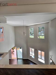 Casa de Condomínio Para Vender com 4 quartos 4 suítes no bairro Alpes de Caieiras em Caieiras