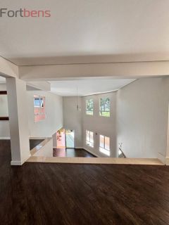 Casa de Condomínio Para Vender com 4 quartos 4 suítes no bairro Alpes de Caieiras em Caieiras