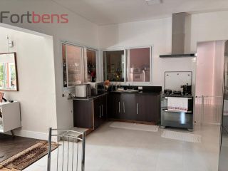 Casa de Condomínio Para Vender com 4 quartos 4 suítes no bairro Alpes de Caieiras em Caieiras