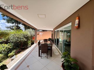 Casa de Condomínio Para Vender com 4 quartos 4 suítes no bairro Alpes de Caieiras em Caieiras