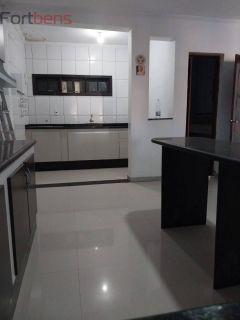 Casa Para Vender com 2 quartos 2 suítes no Real Park em Caieiras