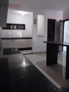 Casa Para Vender com 2 quartos 2 suítes no Real Park em Caieiras