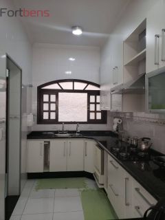 Casa Para Vender com 3 quartos 1 suítes no bairro Nova Caieiras em Caieiras