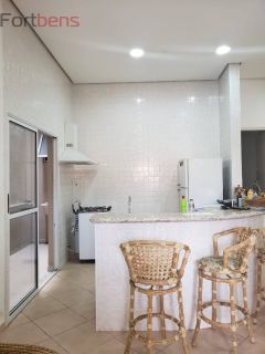 Casa Para Vender com 3 quartos 1 suítes no bairro Nova Caieiras em Caieiras