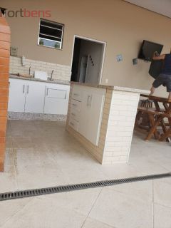 Casa Para Vender com 3 quartos 1 suítes no bairro Nova Caieiras em Caieiras