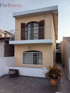 Sobrado Para Vender com 3 quartos no bairro Serpa em Caieiras