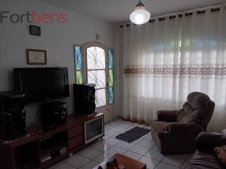 Sobrado Para Vender com 3 quartos no bairro Serpa em Caieiras