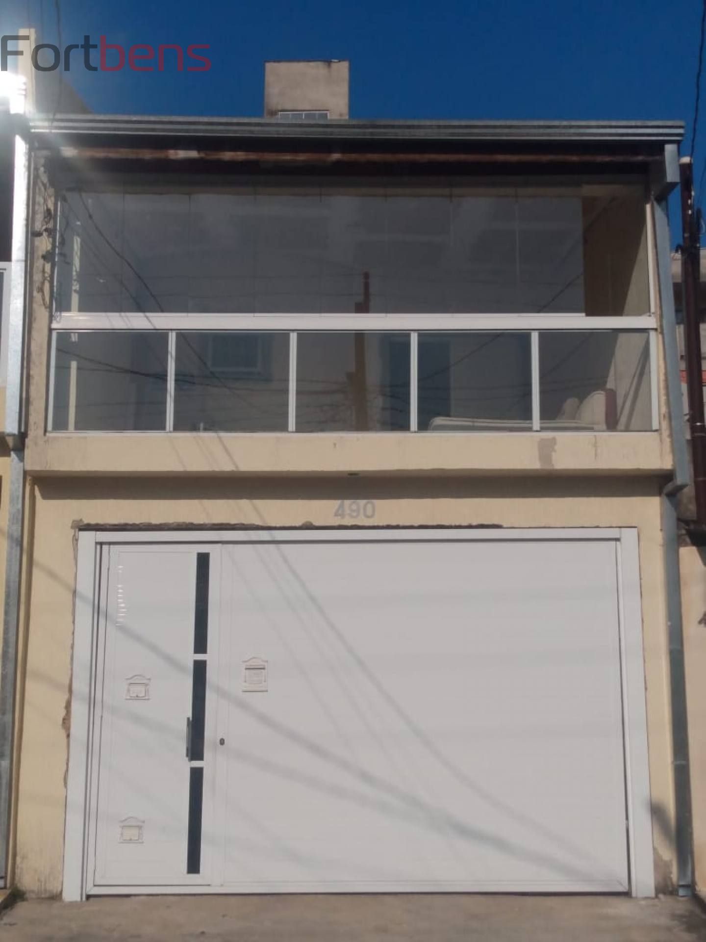 Sobrado Para Vender com 3 quartos 1 suítes no bairro Laranjeiras em Caieiras