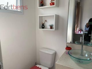 Sobrado Para Vender com 3 quartos 1 suítes no bairro Laranjeiras em Caieiras